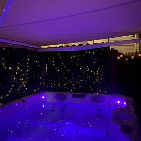 Dinbnb Homes I #1 Bnb In Bergen I Jacuzzi & Parking & Location Buitenkant foto